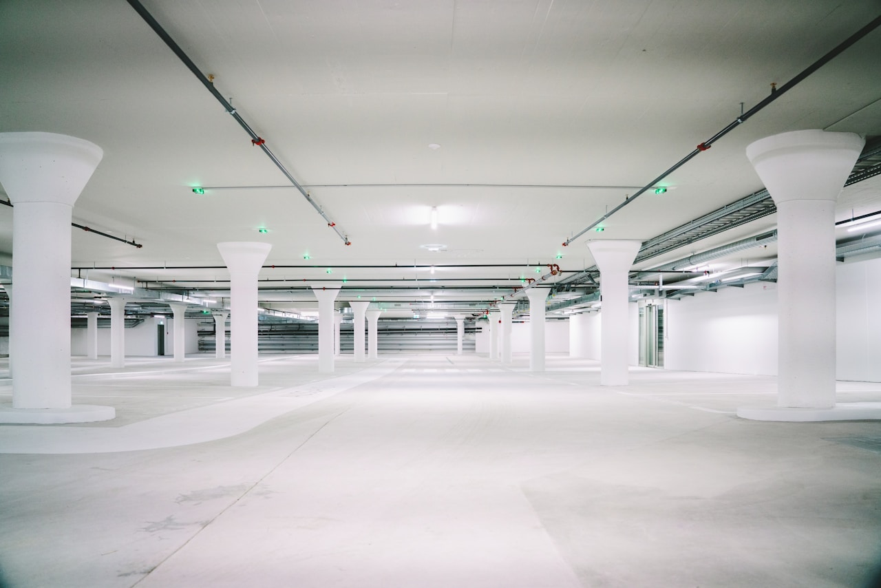 Garaż podziemny z instalacją wentylacji